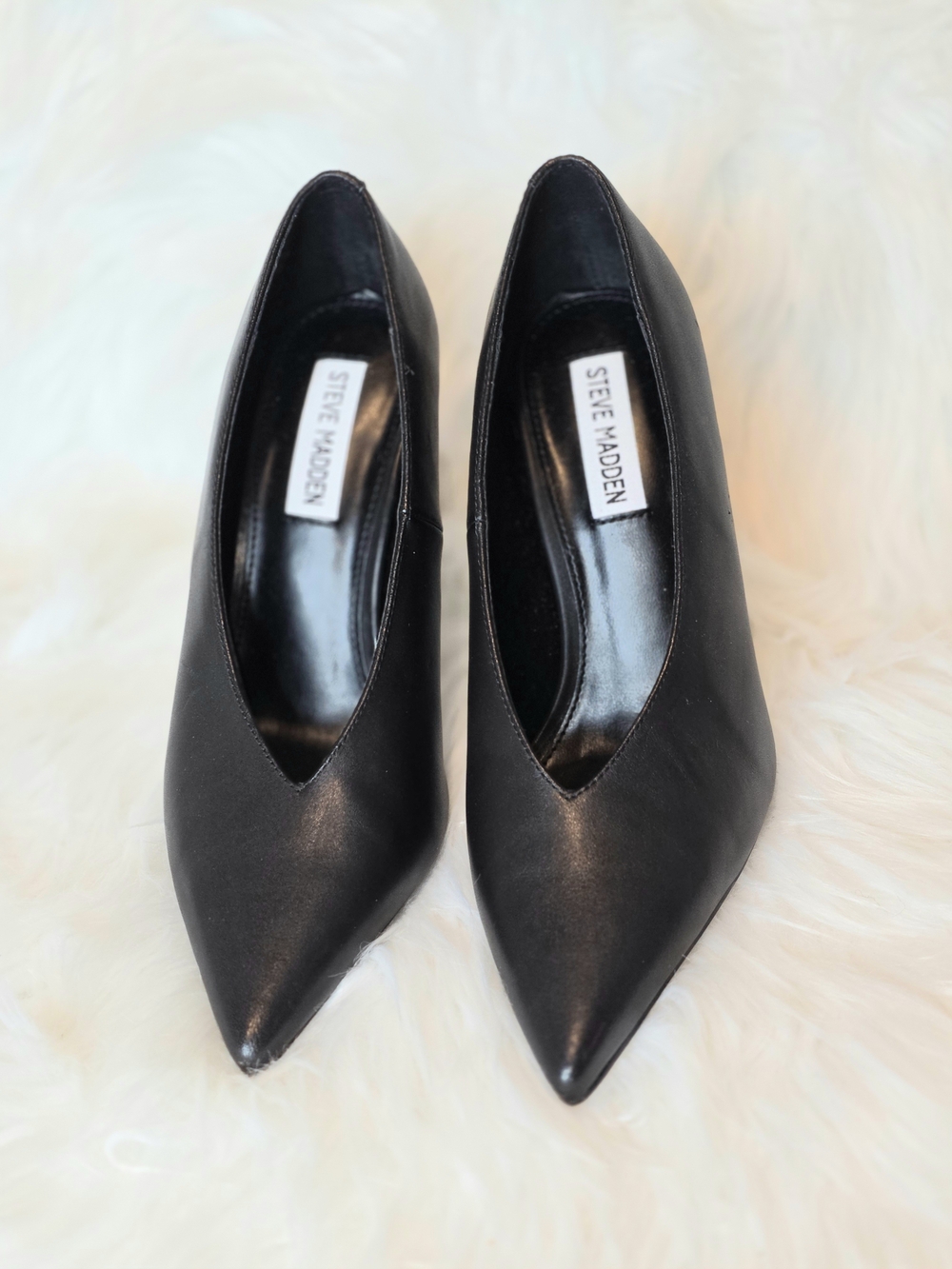 Steve Madden Sedona Black Leather Pointed-Toe Pumps NWOT Size 7